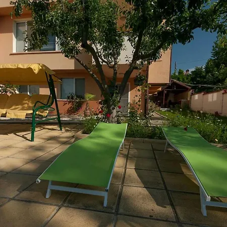 2bd With Pool, Bbq & Playground * Warna