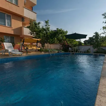 2bd With Pool, Bbq & Playground Varna