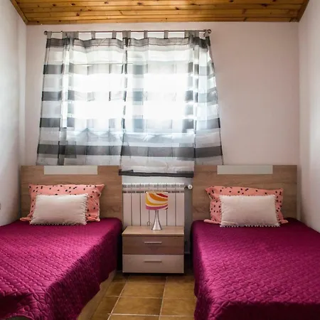 2bd With Pool, Bbq & Playground Apartment Varna